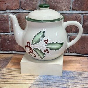 Youngs Incorporated Christmas Holly Hand-Painted Tea Pot Teapot EUC! FAST SHIP!